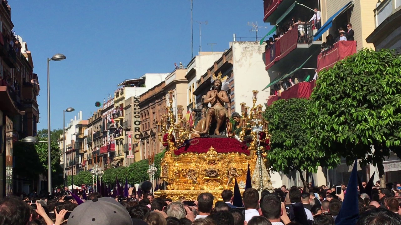 SALIDA CRISTO DE LAS PENAS 2017 SEVILLA - HERMANDAD DE LA ESTRELLA.