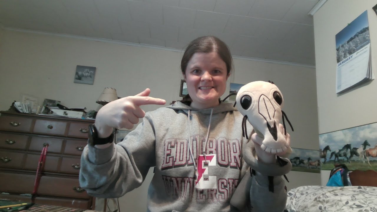 Long Horse Trevor Henderson Youtooz plushie unboxing