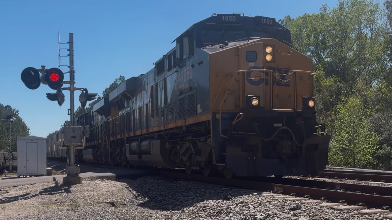 CSX I036 1850 Leading Meet I137 1:51 PM