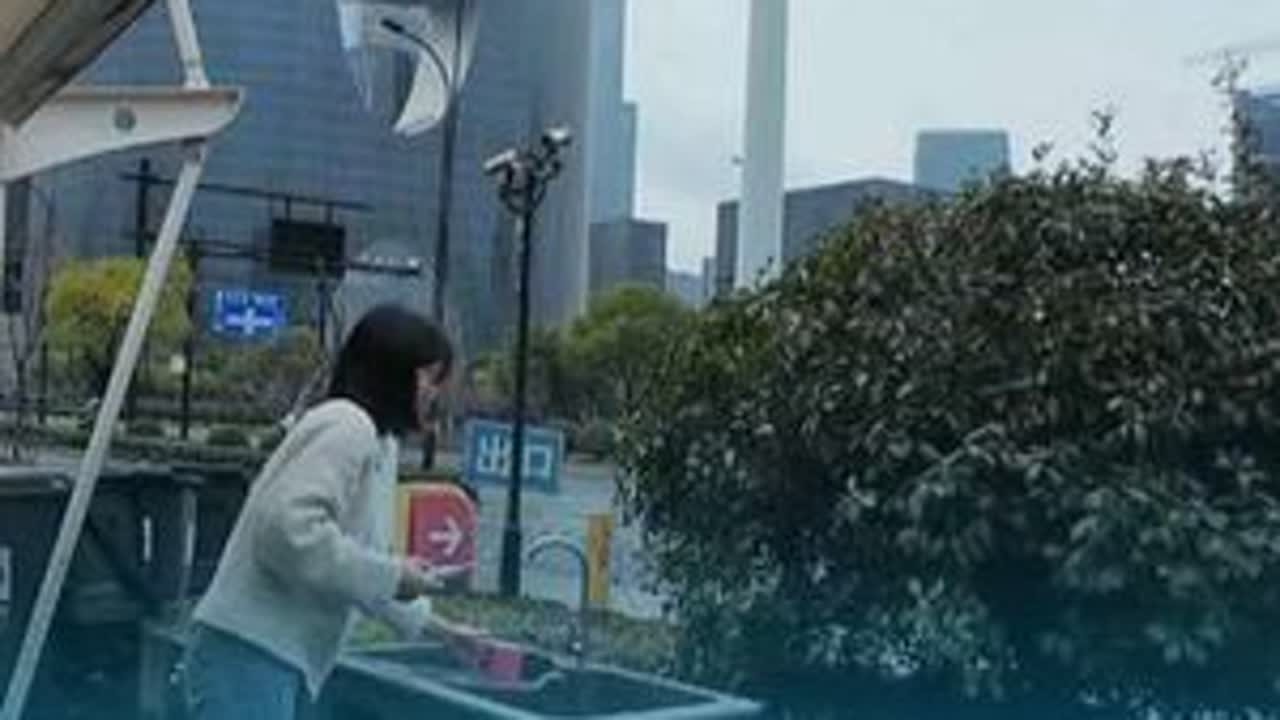 今天第一单线下的预约单，浙江的姐妹去广东，1200公里，每一次给线下的女生搬家都是特别美好的相遇和开心的旅程，希望姐妹新的一年新环境新启程新高度！#vlog十亿流量扶持计划 #原创视频 #货拉拉...