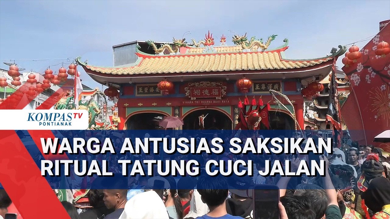 Ratusan Tatung Lakukan Ritual Cuci Jalan di Kota Singkawang