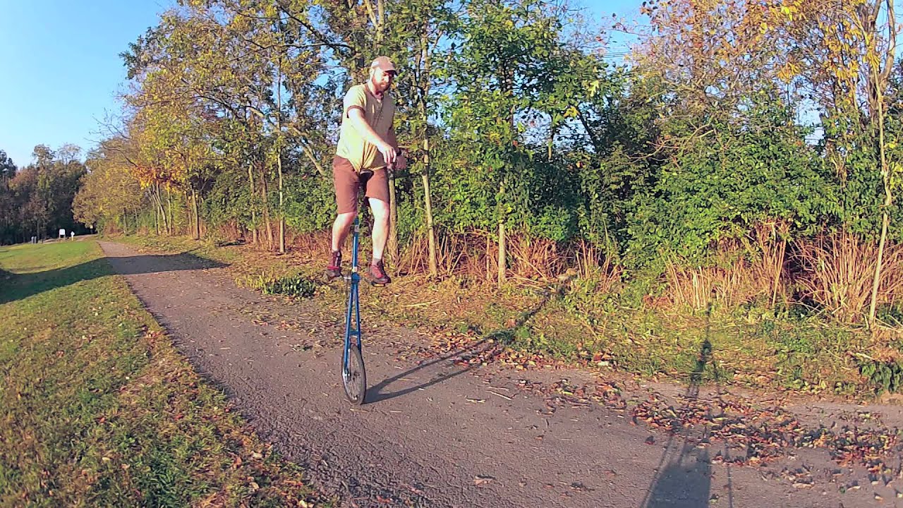How To Free Mount 6 ft Giraffe Unicycle