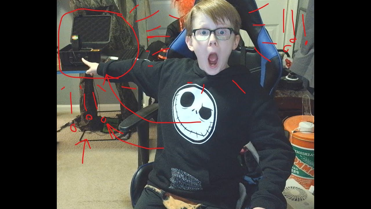(CHRISTMAS SPECIAL: Opening My Ghost Hunting Equipment @samandcolby Game Haunting At Wicker Ridge