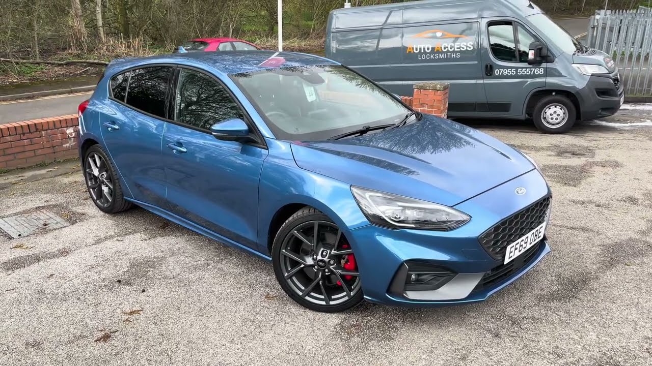 Ford Focus 2.3T EcoBoost ST Хэтчбек 5-дверный, бензин, механическая коробка передач, стандарт Евр...