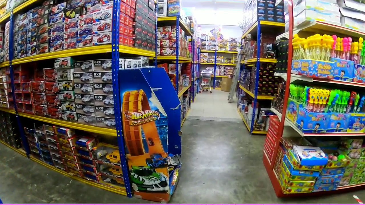 Vlog...kedai mainan murah Di chow kit