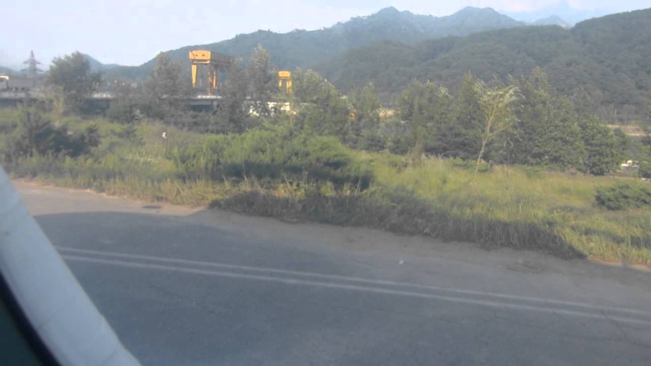 Mil Mi-17 approach landing takeoff @ Hyangsan Heliport / FNJ Pyongyang Airport