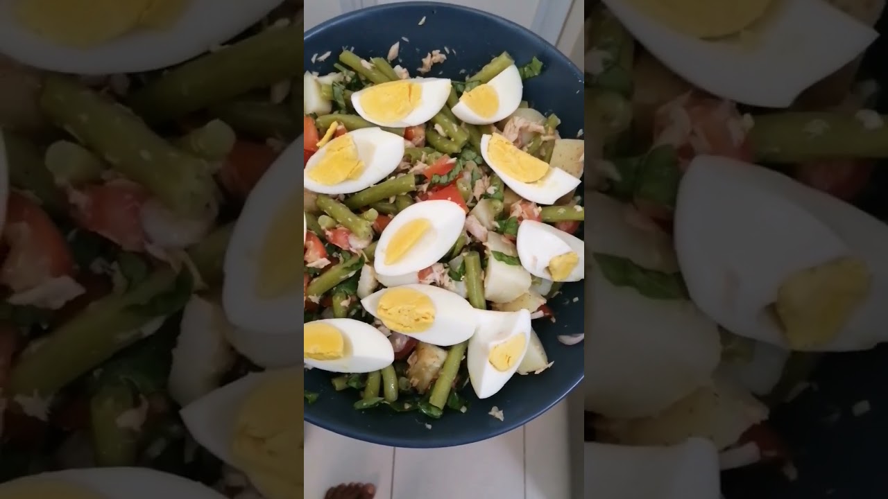 Healthy Salad #asmr #satisfying #salad #shorts #views