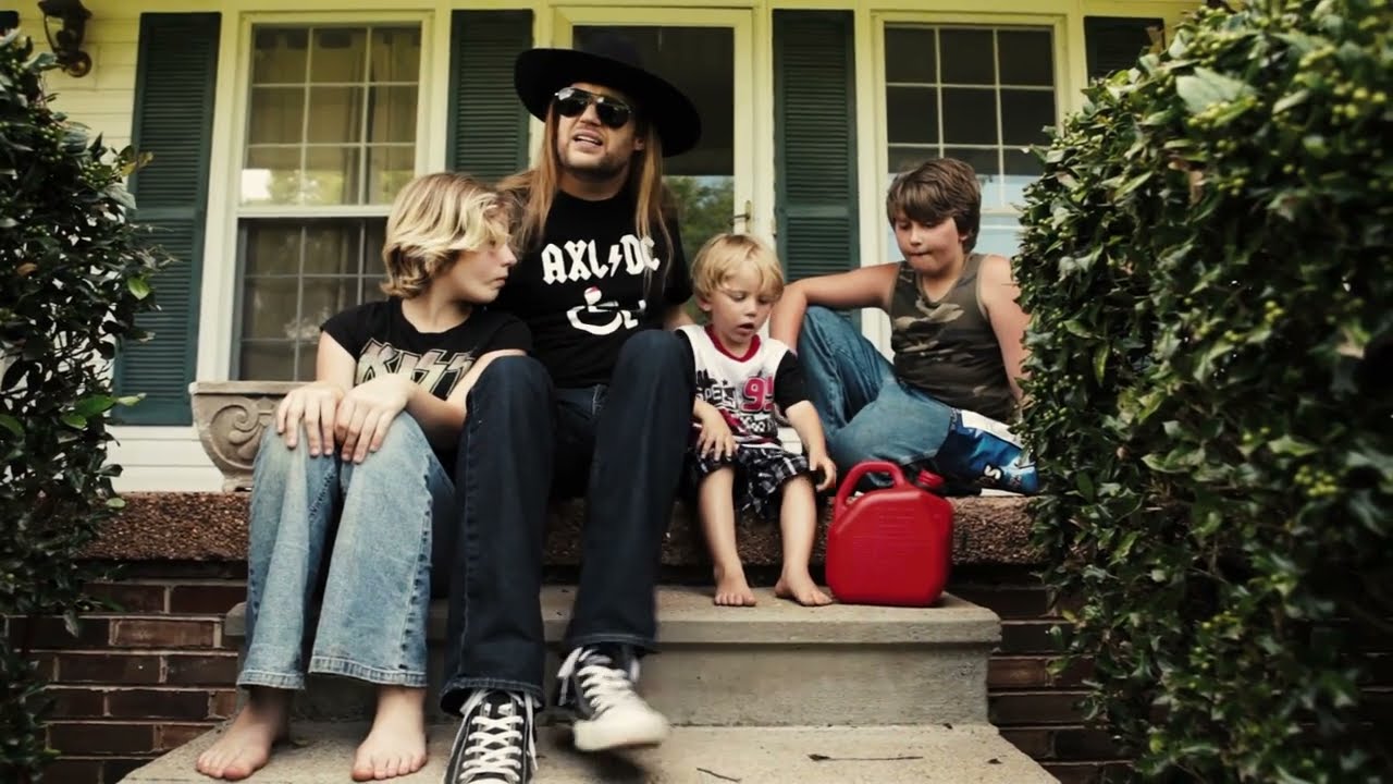 SIMPLE SHOES (Official Music Video) - CHARLIE BONNET III aka CB3