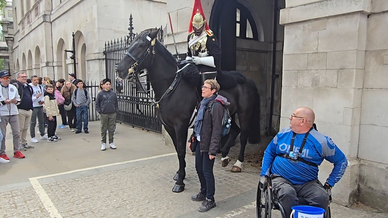 KINGS GUARD WARNS TOURIST 3 TIMES THEN LETS RIP CHARGING HORSE #kingsguard