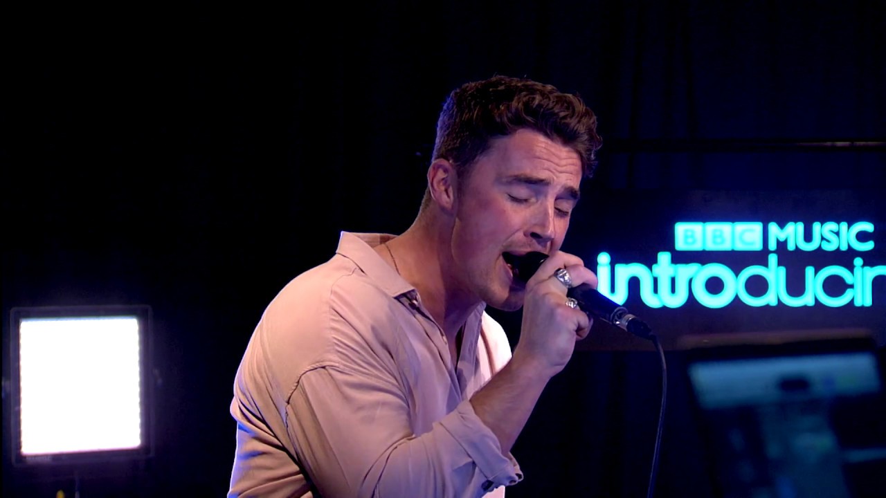Alexis Kings perform Magic Mind for BBC Music Introducing