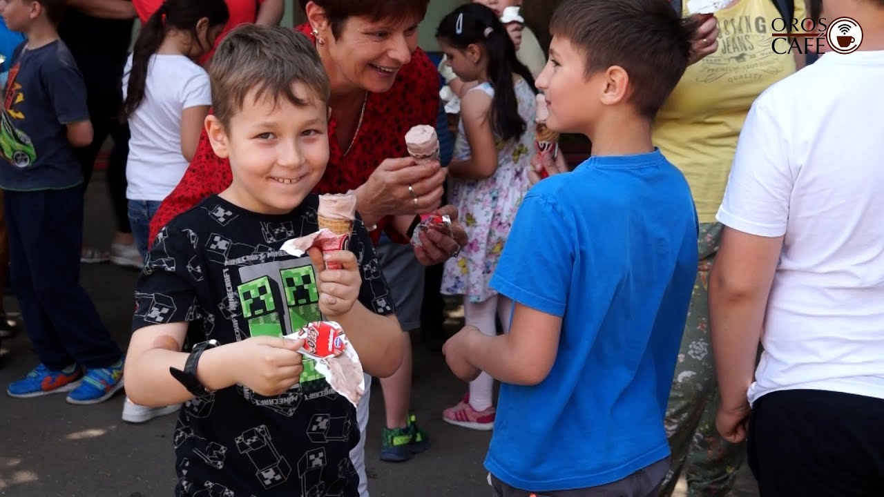 Ennyien még nem nyaltak egyszerre jégkrémet Magyarországon