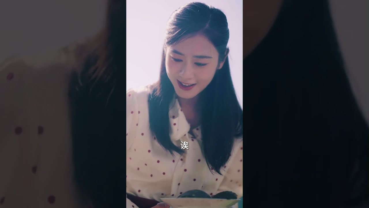 🎉被收养的小萌娃意外穿越，把80年代蔬菜带到未来！土菜成了救命宝，直接治好霸总厌食症，从被嫌弃的孩子变成全家团宠，结局甜到炸！#chinesedrama #短劇推薦 #短劇 #穿越 #古裝 #萌娃