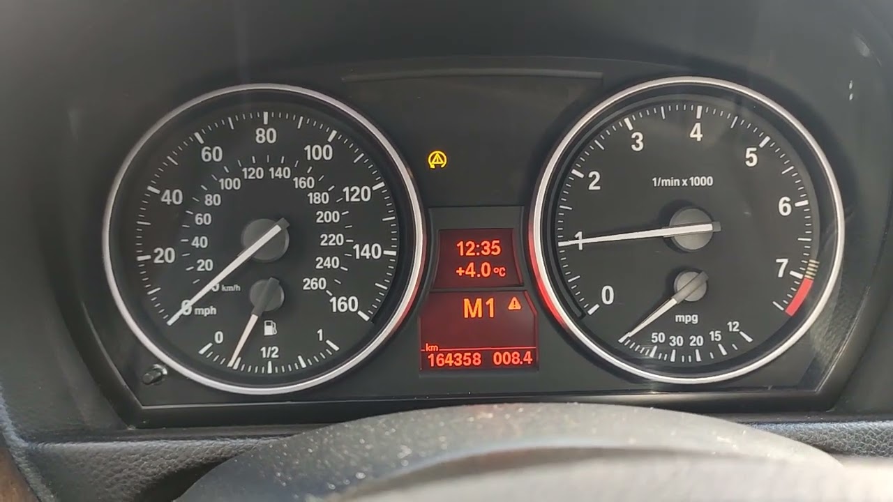 2011 BMW E90 328i LCI acceleration 0-100 km/h.