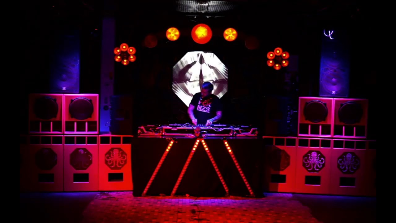 Mikelton @ Oktagon Livestream: TECHNO (Full Video)