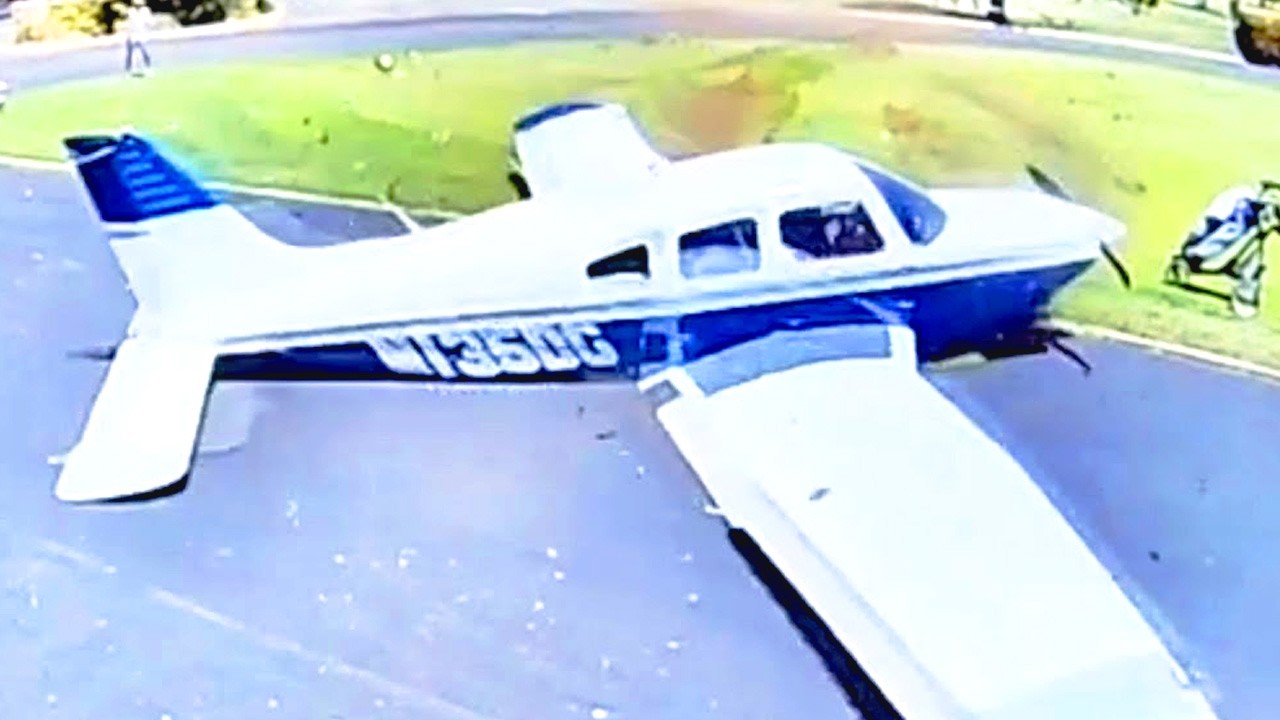 Plane Crashes On Golf Course! 😲 | 100% Moron