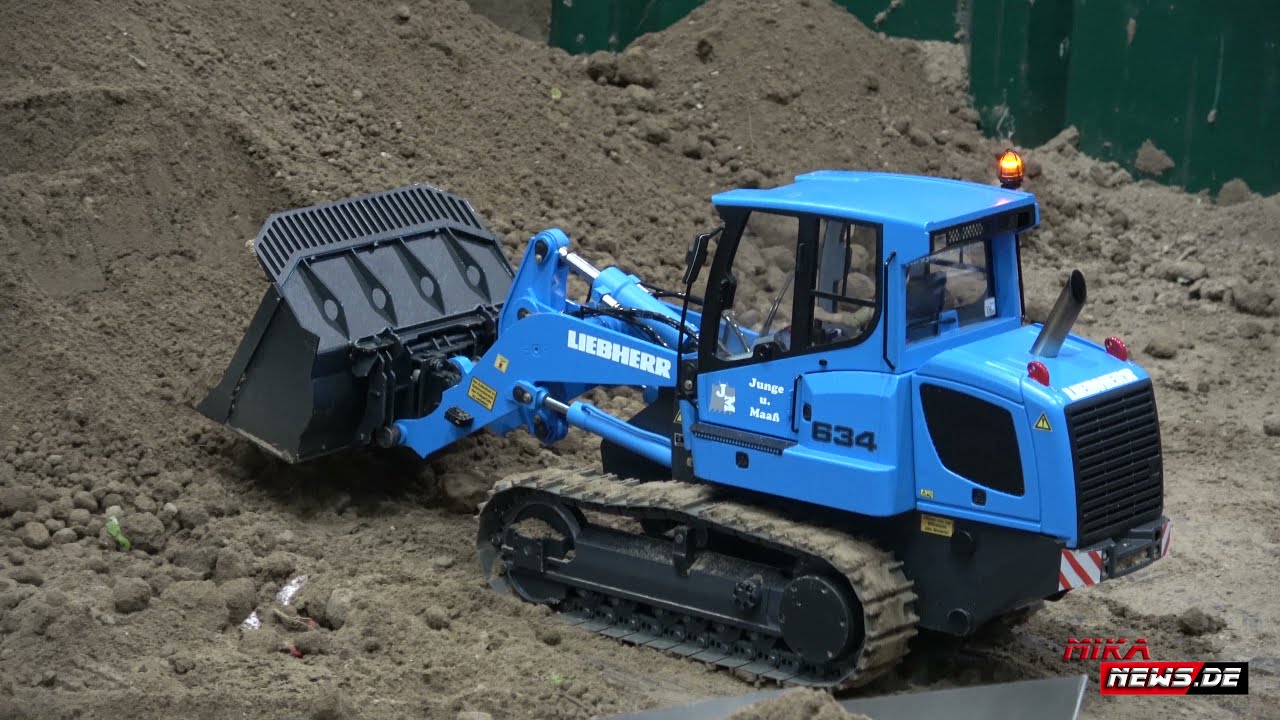 modell hobby spiel 2021 - RC Bagger - RC Dumber -  RC Trecker - Laster Radlader - Auf der Baustelle