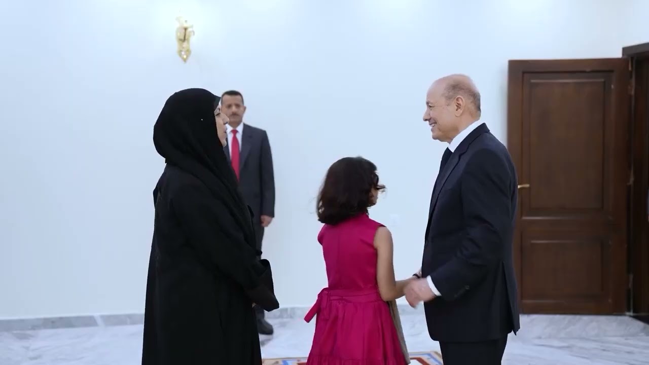 الرئيس يستقبل قيادات الدولة وجموع المواطنين المهنئين بعيد الفطر 10 إبريل 2024