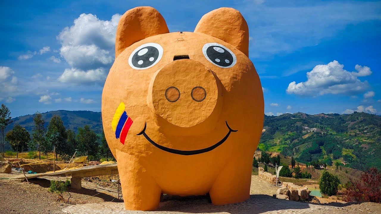 El Marranito Alcancía Más Grande del Mundo En Ráquira Boyacá 🐷🐖