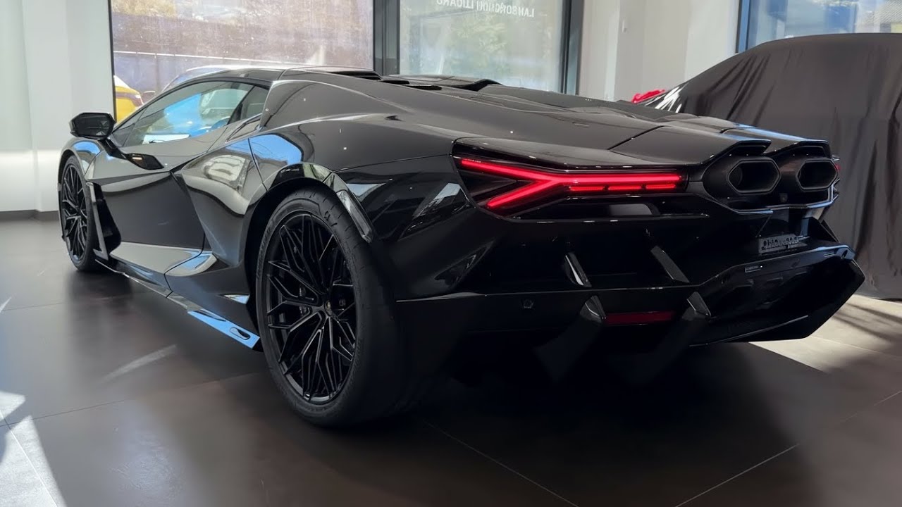 2026 Lamborghini Revuelto – V12 Hybrid Revolution