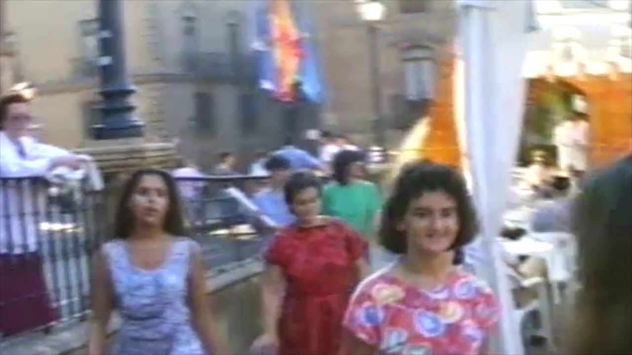 1986-PRINCIPADO ASTURIAS  OVIEDO, CON AMIGOS