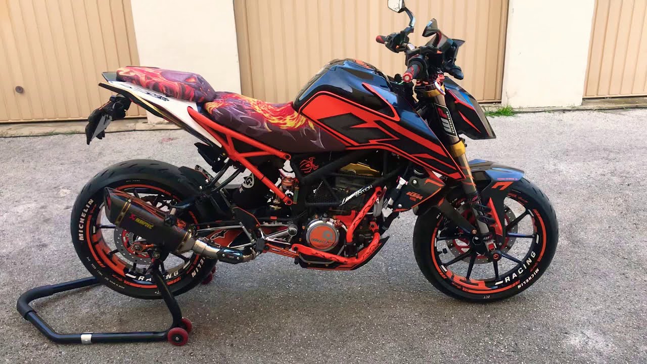 Ktm Duke 125 customs + son akrapovic