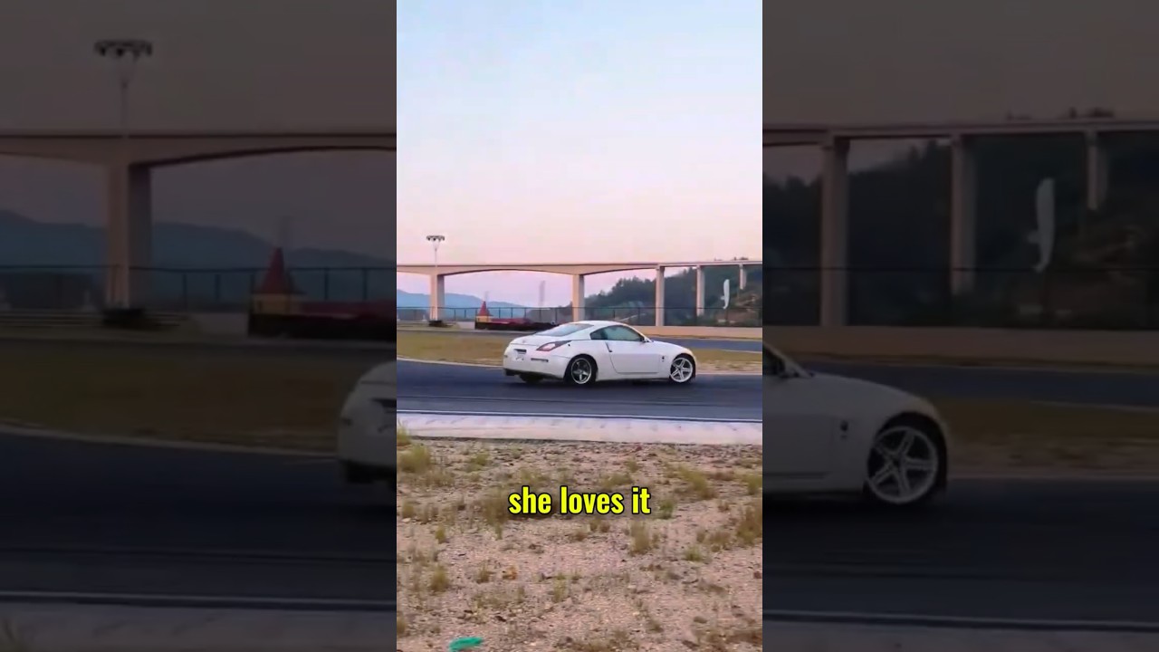 A Professional Drifting Girl! 😲