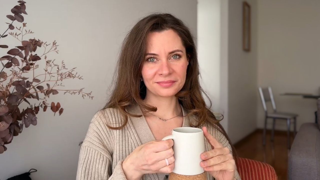 Let's Talk IN RUSSIAN! Easy Russian Listening Practice about new hobbies and life updates
