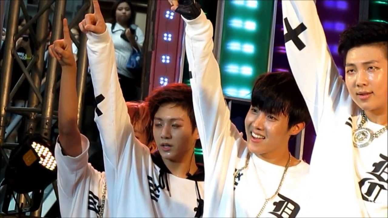 [FANCAM]131130 JUNG KOOK 정국 FOCUS - Attack On Bangtan BTS 진격의 방탄 at 7 See Concert
