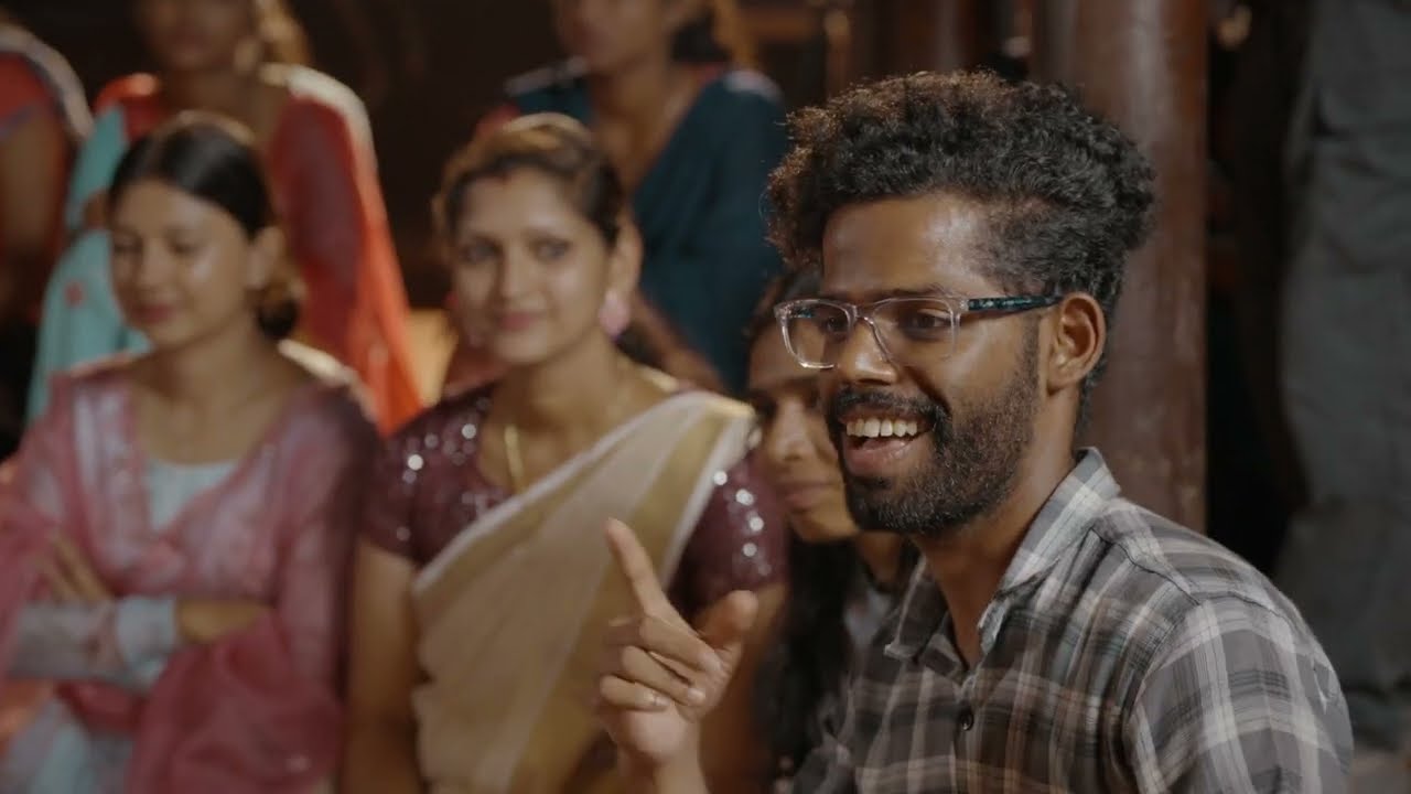 The Crossover  :കേൾവി പ്രശ്&zwnj;നമുള്ളവർക്കായി മേതിൽ ദേവികയുടെ സ്&zwnj;നേഹ സൃഷ്ടി | Methil Devika