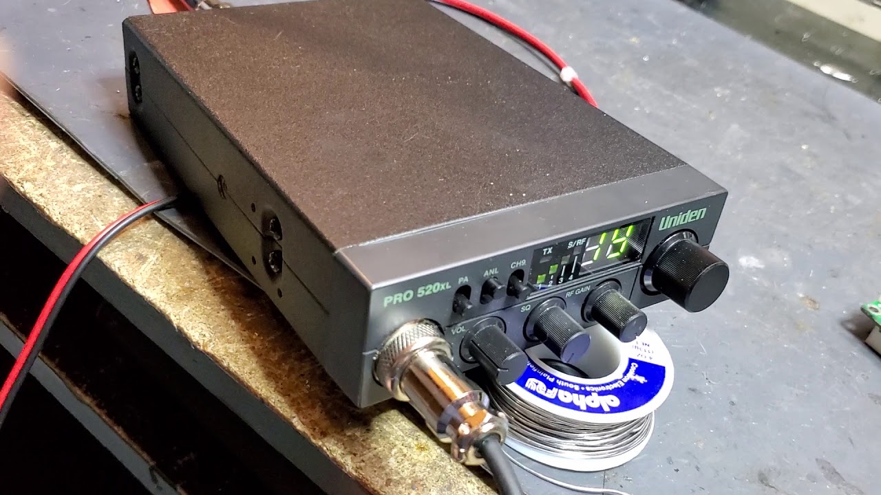 WWW.409RADIOS.COM ...  BAD ASS LIL' UNIDEN PRO 520........THE MIGHTY MITE