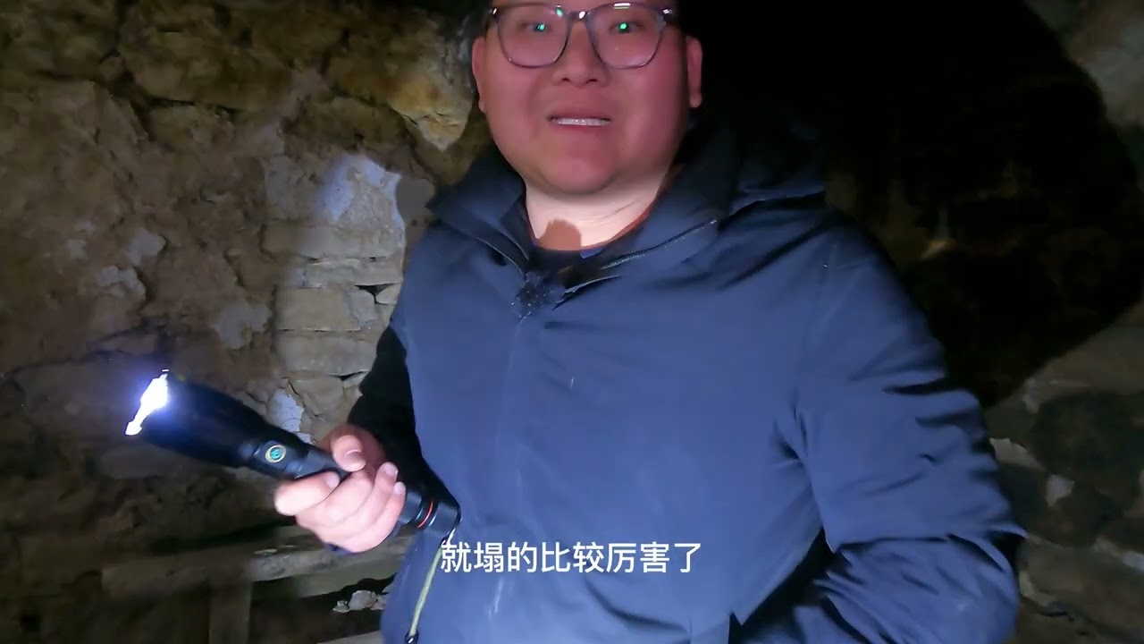 网传中国第一鬼村封门村晚上八点以后不能乱走动，我们今天晚上试一试？太刺激了！
