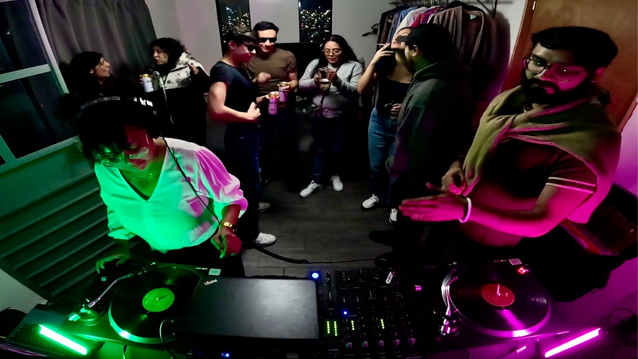 Latin House Vinyl Room Mood Mix | Mar Flores DJ 🌸🌴🎧