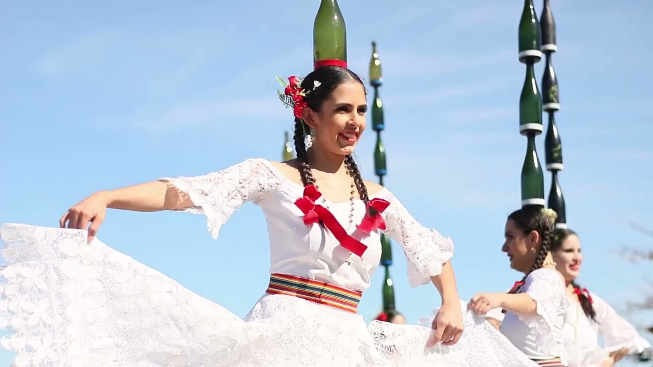 Dejando Huellas Lilia Doldan y  Anga Rory  (Danza de la Botella)
