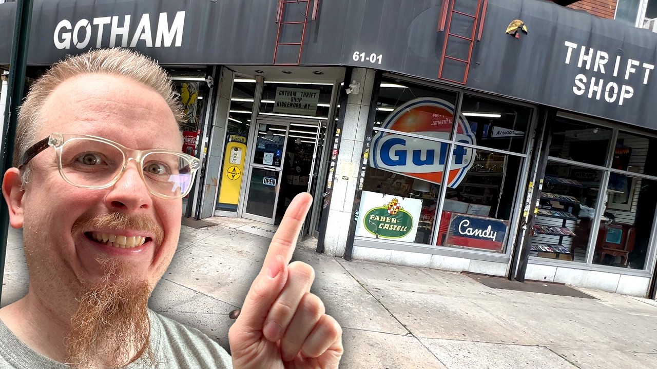 Digging Through the Comic Dollar Bin at Gotham Thrift - 1000s of Comic Books