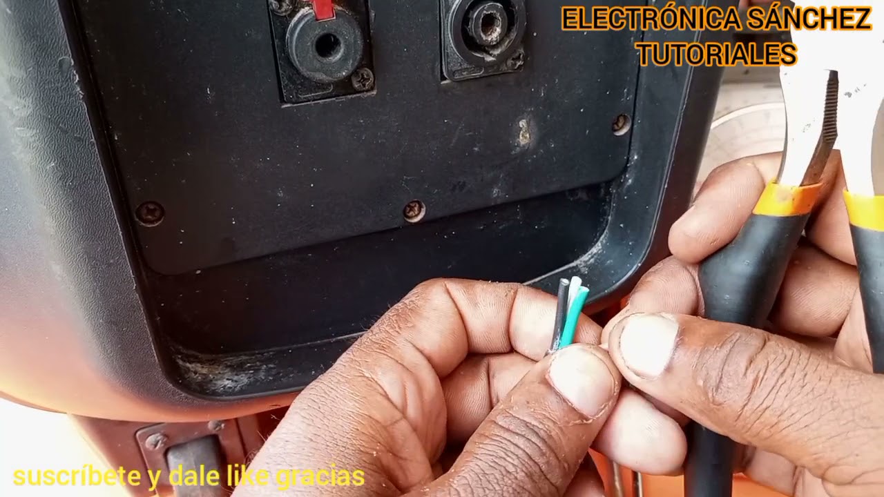 cómo hacer una conexión en conector NEUTRIK correctamente