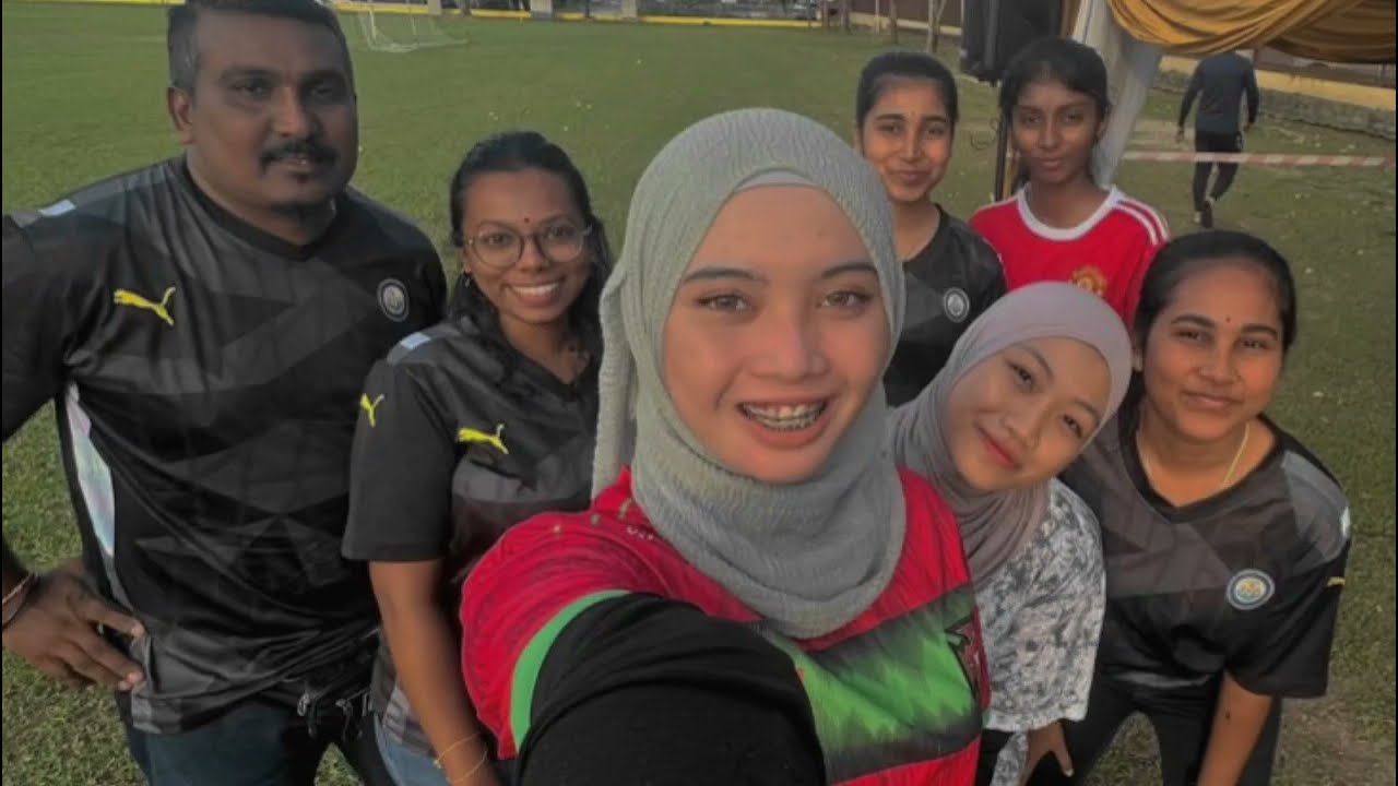 KEJOHANAN BOLA SEPAK VETERAN 9'SEBELAH PIALA CAREWEAS
