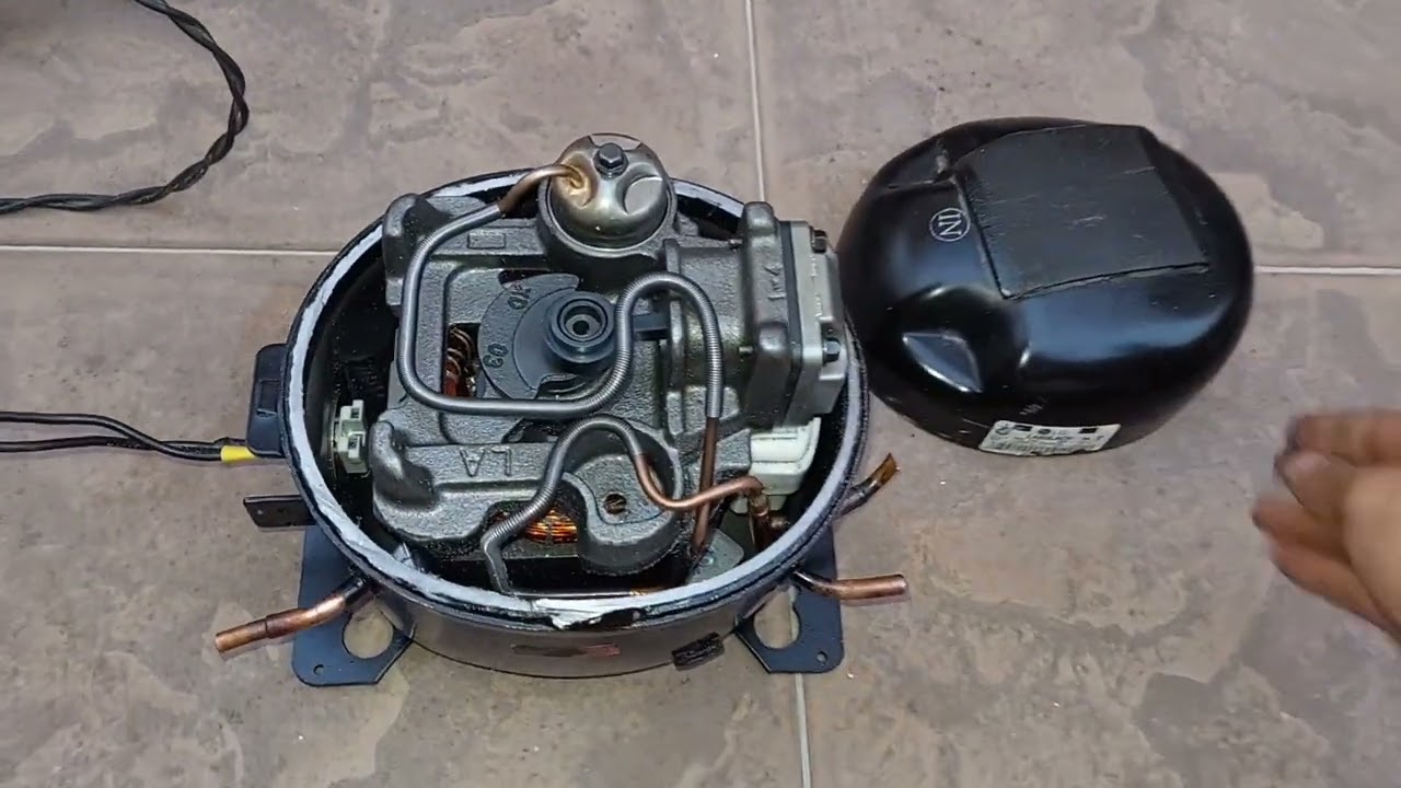 Como se ve internamente un motor compresor de nevera, que tiene y como funciona.