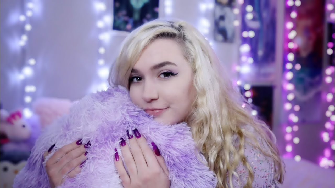 i love you | UwU | hugs | ASMR (relaxing, breathing, inhale/exhale, fabric/fluffy sounds)