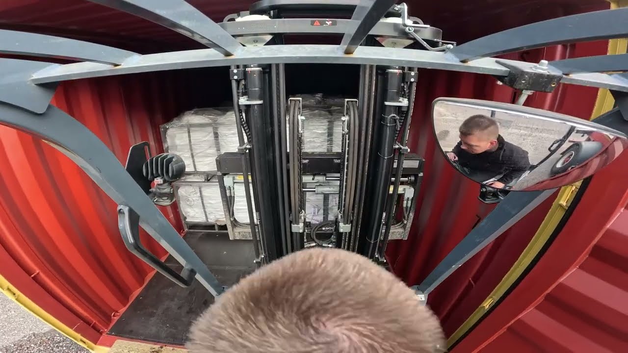 Unloading 20ft container