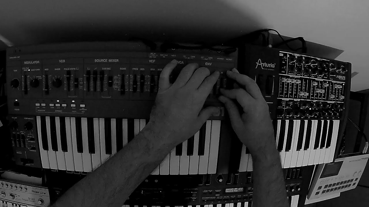 Mindsphere - Live Studio Session | 012 | (TB303-TR606-TR505-SH101-JP8000-JP8080-Bassline2-Minibrute)