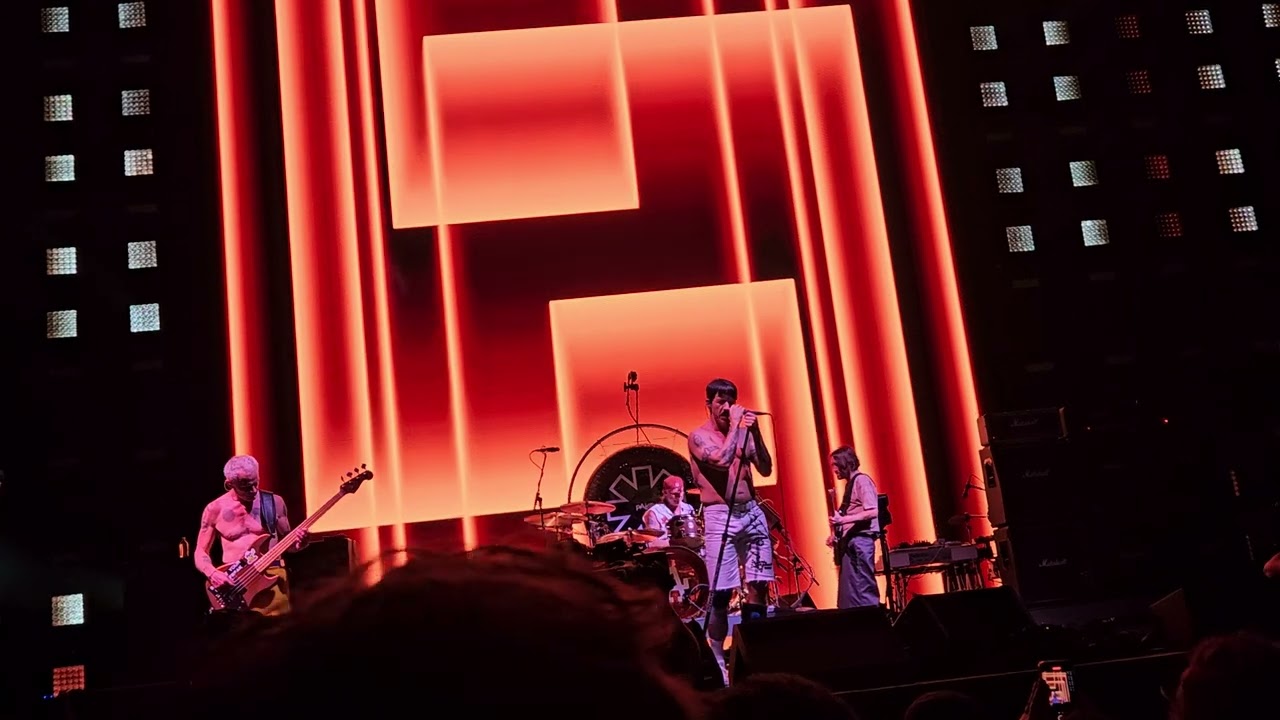 Red Hot Chili Peppers - Soul To Squeeze @ Veterans United Home Loans Amphitheater