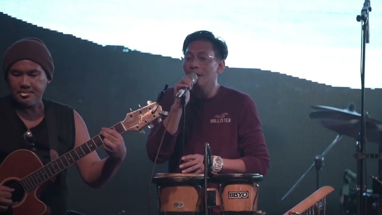 Pag Ako'y Tumanda (Live @moodyplex )19east