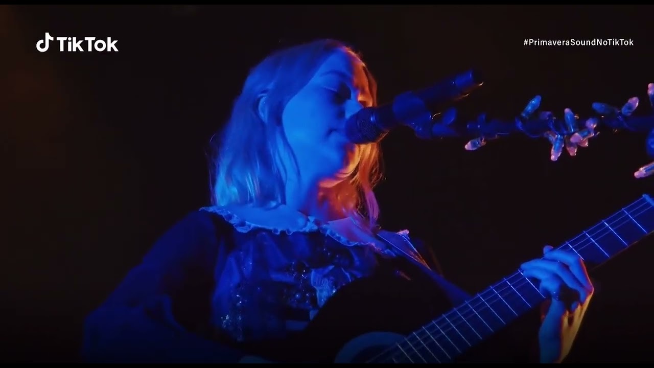 Phoebe Bridgers - Moon Song (Live at Primavera Sound- São Paulo)