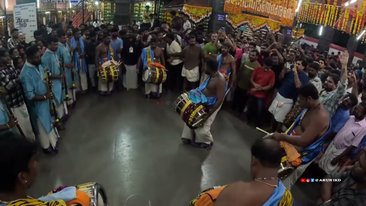 Thom Karuvil Irunthom Tamil Song | Edakulam Brothers| Thiruvullakavu Mahanavami 1/10/2025