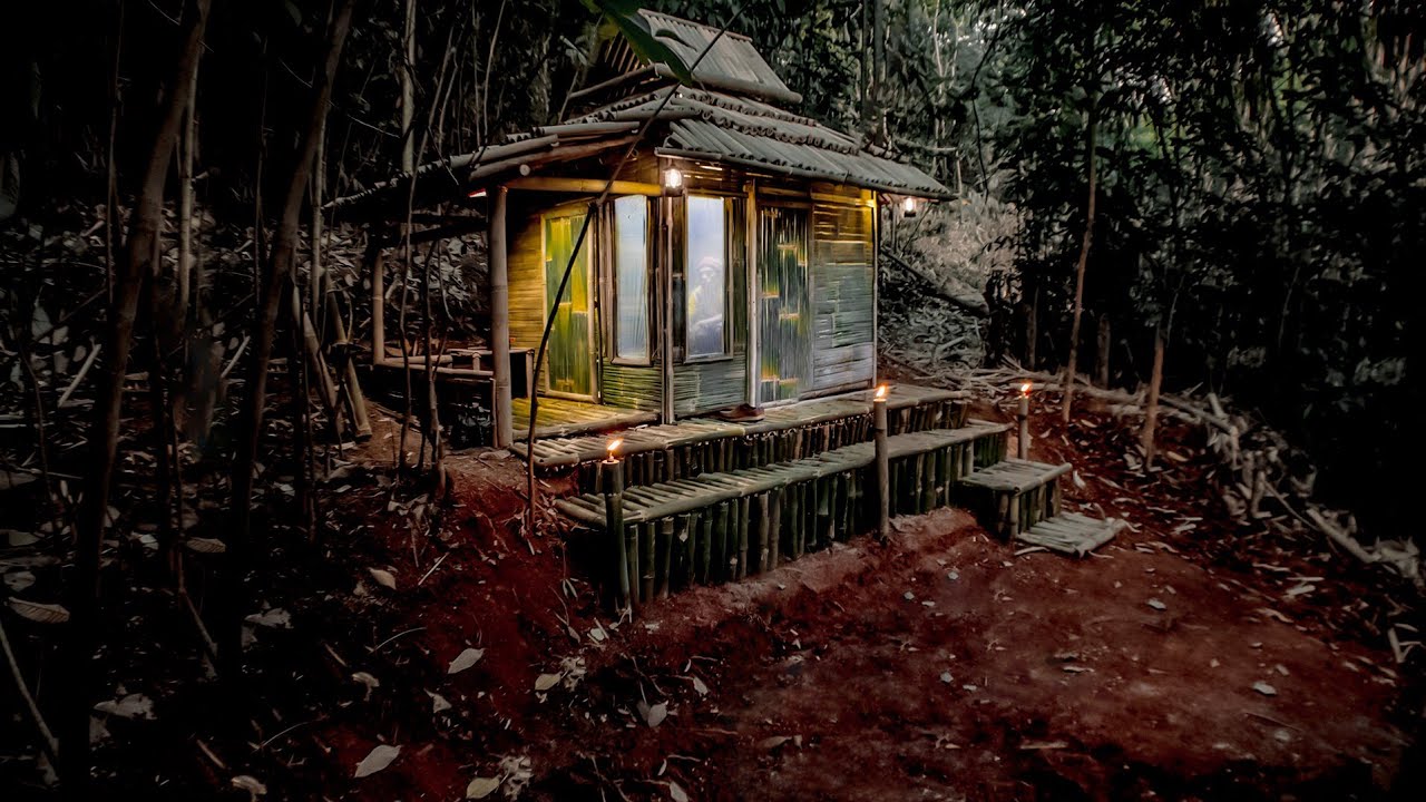 Bermalam di Hutan, Masak Ikan Segar di Perapian, & Tempat Aman dari Bahaya!