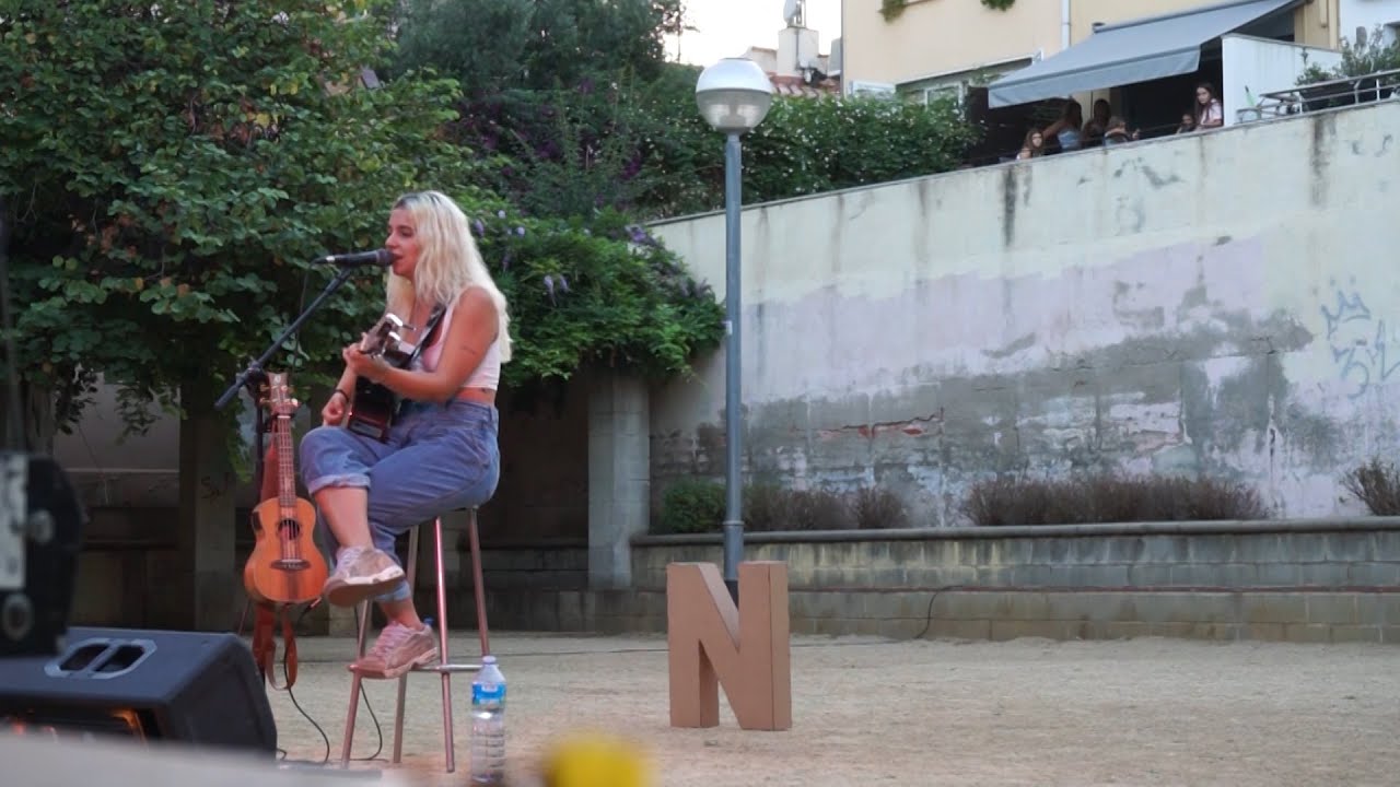 La cantant Suu exhaureix totes les entrades en la seva actuaci&oacute; a la capital del Maresme  | Cultura