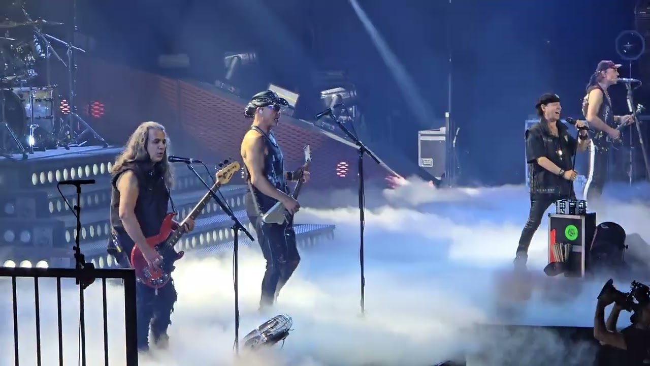 Scorpions live at Ziggo Dome 11-6-2024: 'Still Loving You', 'Rock You Like a Hurricane', Show ending
