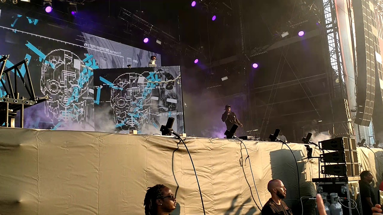 Travis Scott - Stargazing (Live) Astroworld Intro @Lollapalooza Paris