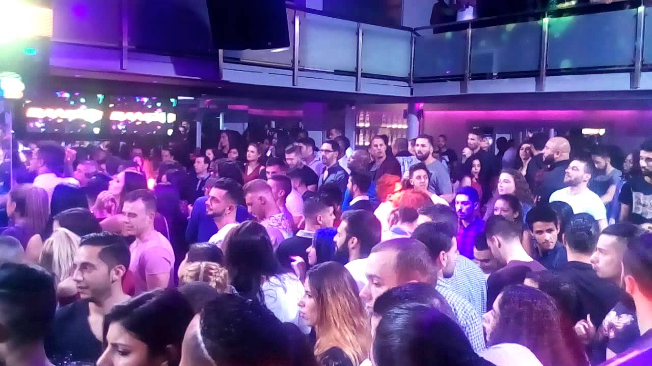 Mestre Dangui - Show Na Discoteca Docks Em Portugal
