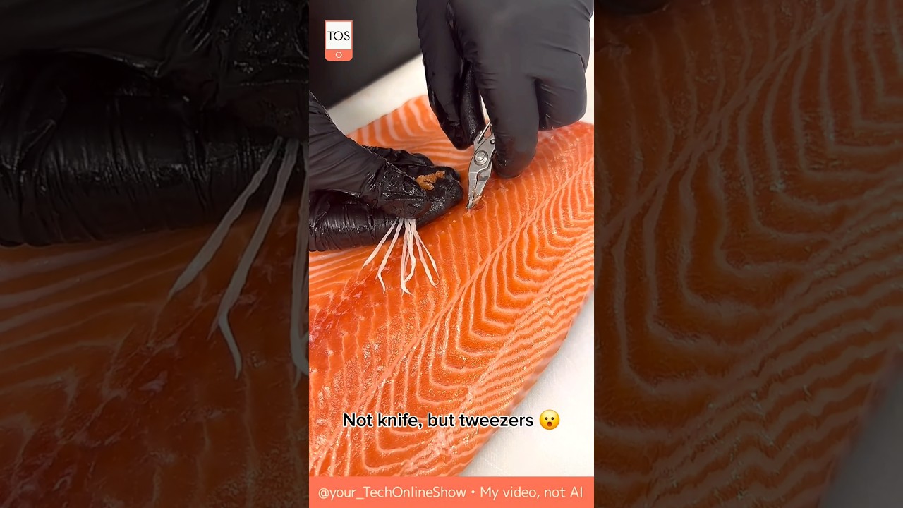 PRECISION MOVES boneless fish 🎯🐟 #skills #filleting #kitchenart #shorts